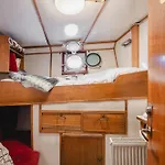 4 H Arctic Explorer Cruise With 보트호텔