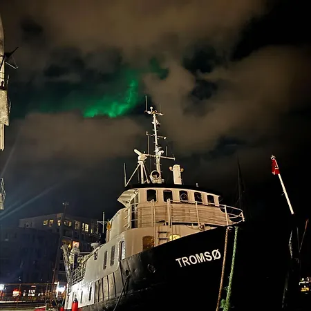 4 H Arctic Explorer Cruise With Botel